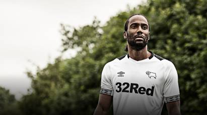 Purchase Your New Umbro Home And Away Kits Now