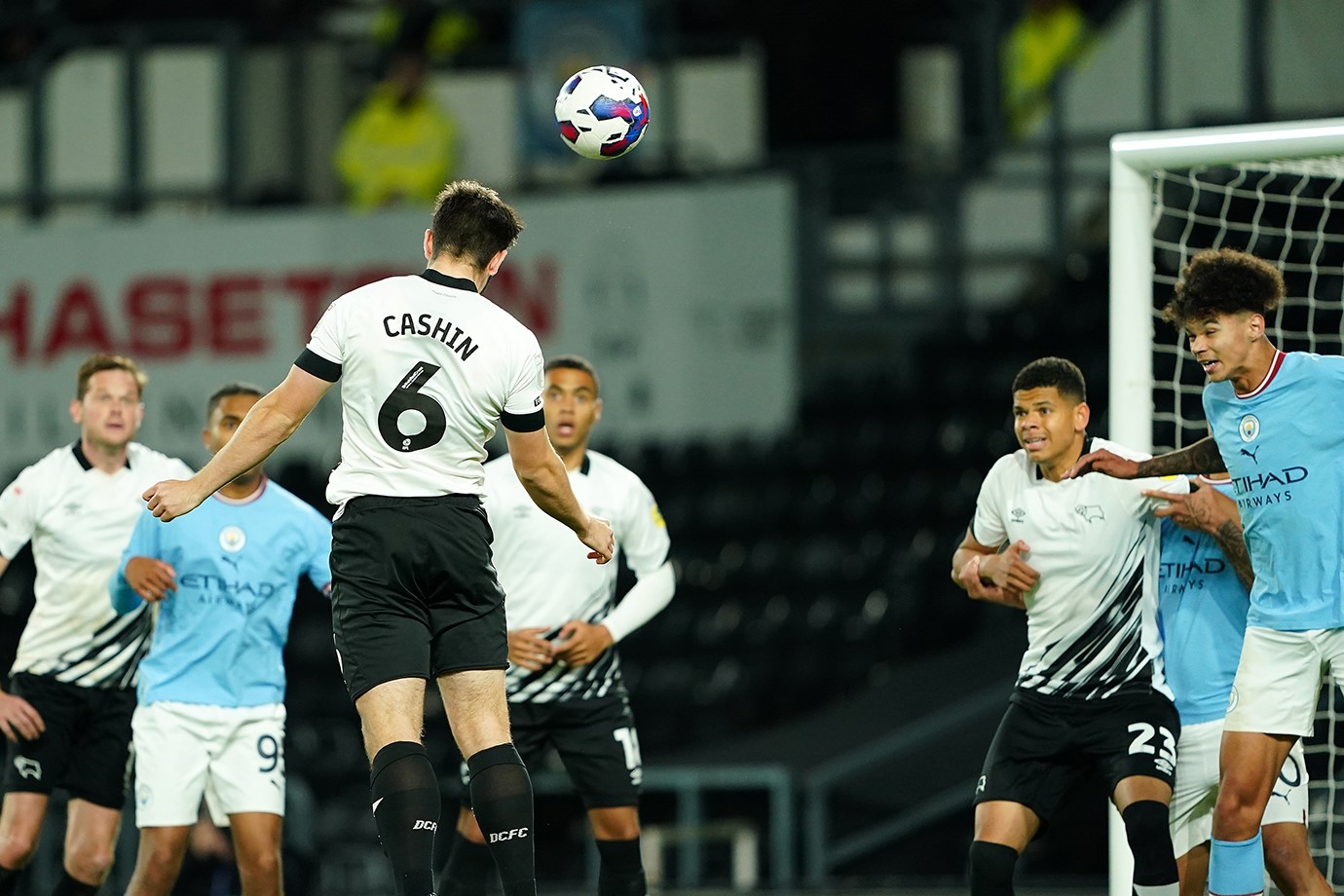 Porównanie drużyn – Crewe U21 vs Cardiff City U21 – Futbol24